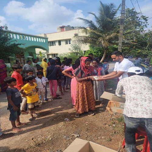 Food Packet distribution